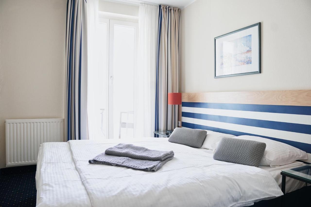 Mit Maritimem Flair - 1 Minute Zu & Seebruecke Apartment Zingst