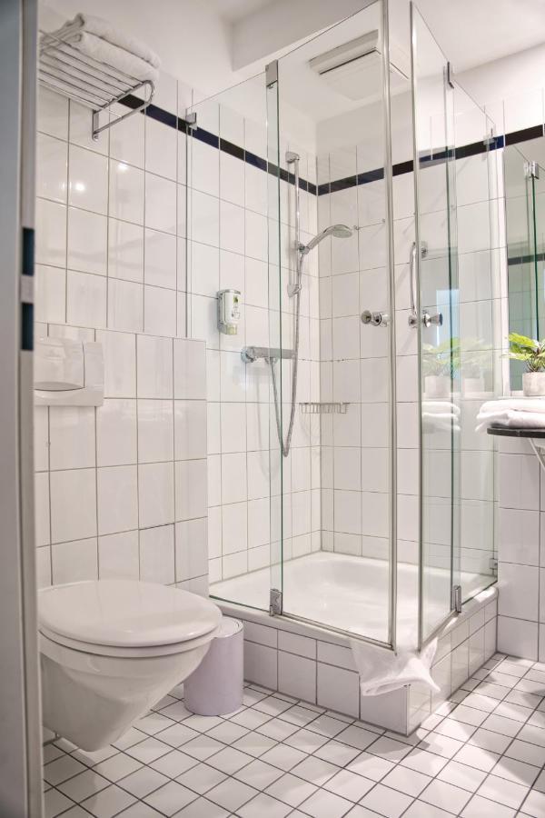 Apartment Mit Maritimem Flair - 1 Minute Zu & Seebruecke *